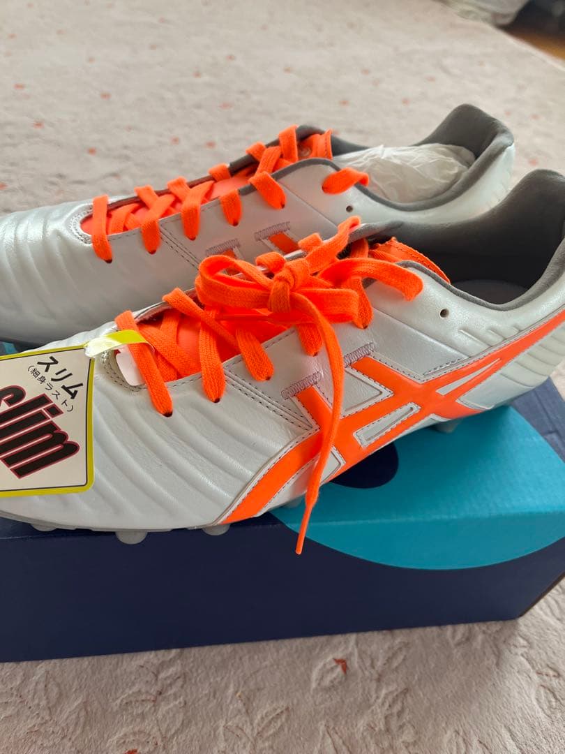 【新品・美品】ASICS サッカースパイク　27cm
