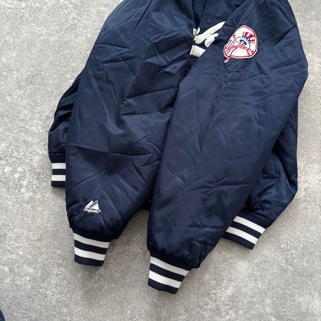 【Majestic】極美品 マジェスティック ヤンキース スタジャン 筆記体刺繍