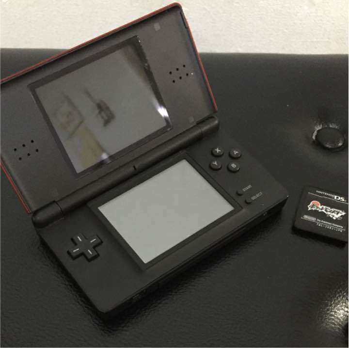 DSlite本体とポケットモンスターブラックソフトセット