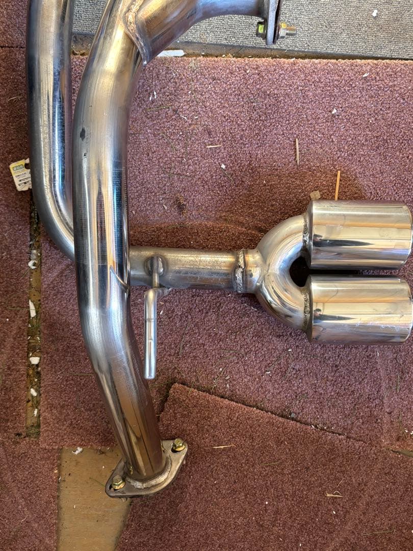 ４本出しマフラー　L375sタントカスタム　室内保管