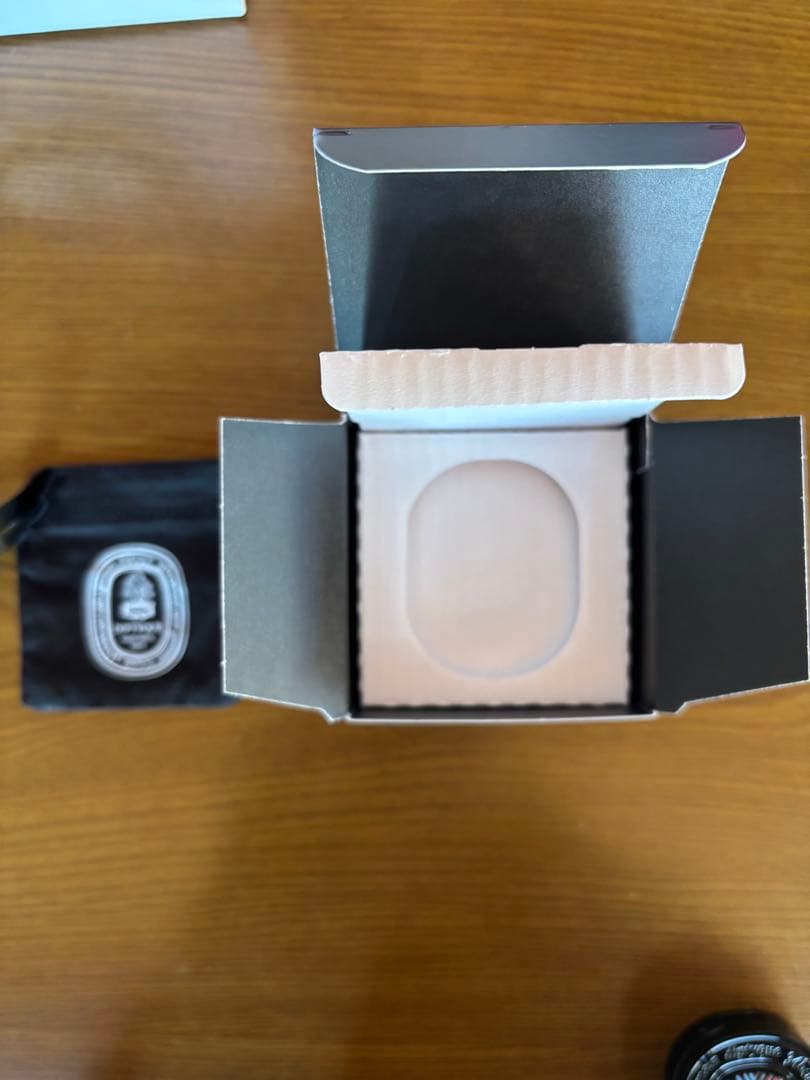 ORPHÉON (オルフェオン)リフィラブル ソリッドパフューム