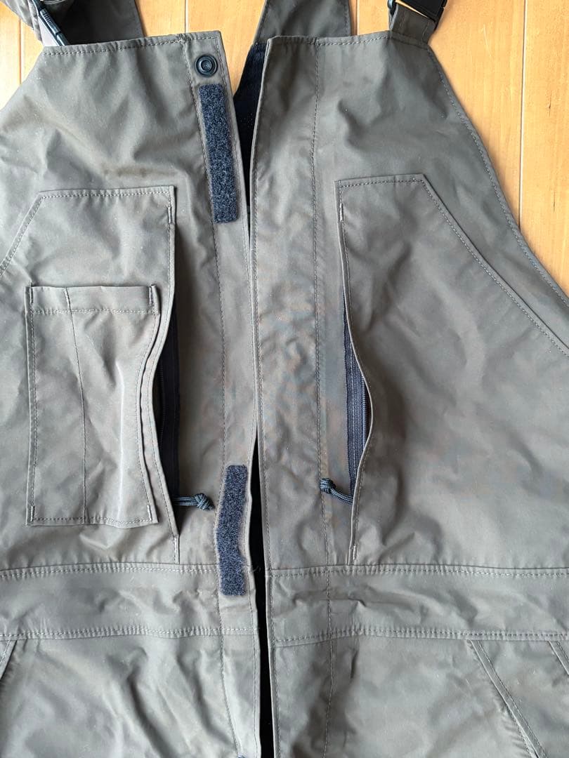 green Clothing Co. ビブパンツ、ダークグレー Lサイズ