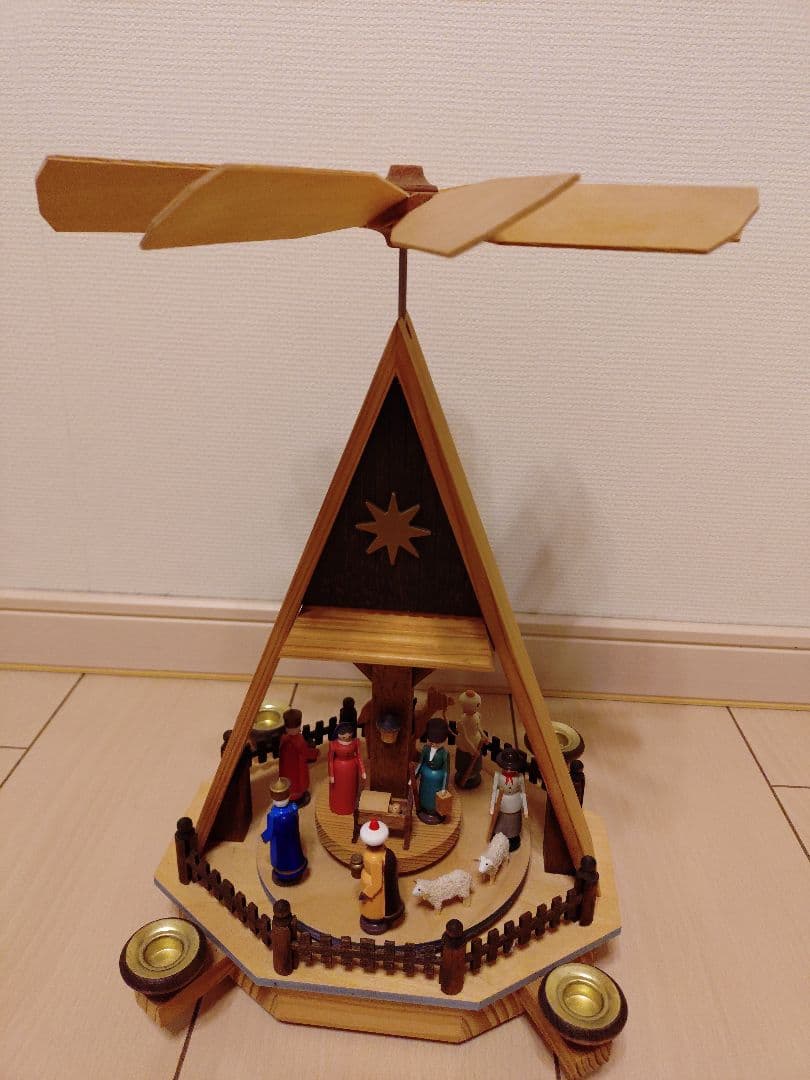 ドイツ　クリスマスピラミッド　キャンドルスタンド