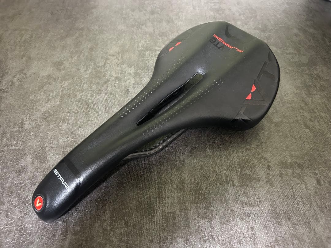 Astute Pilarga カーボンレールサドル！
