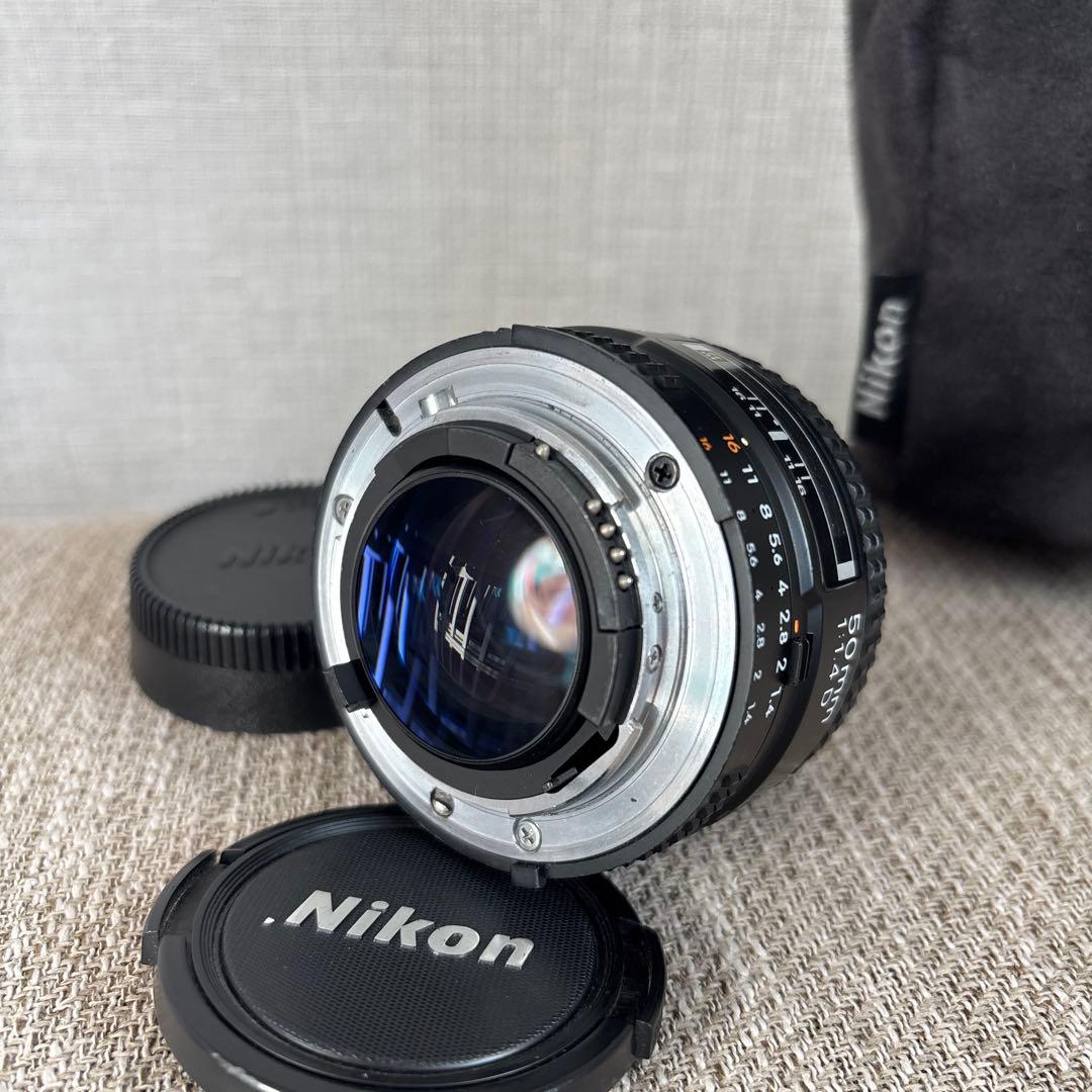 単焦点レンズ　Nikon 50mm f1.4