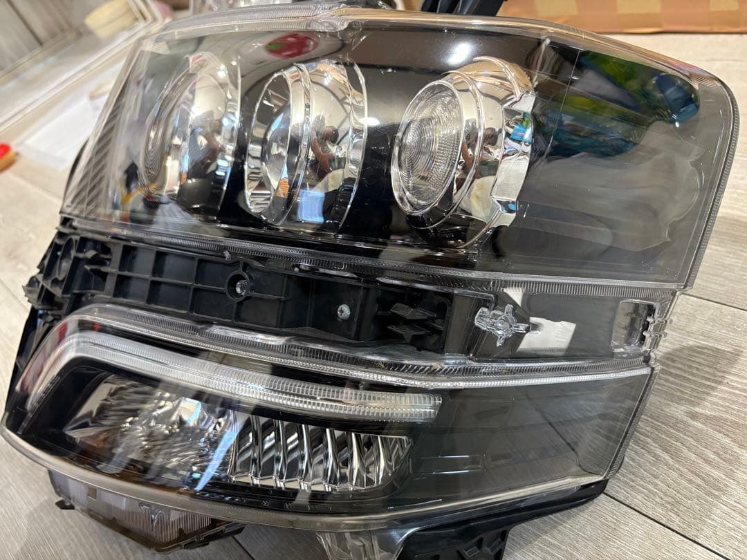 し*ん様 n-box custom jf1 ヘッドライト　白イルミ　インナーブラ