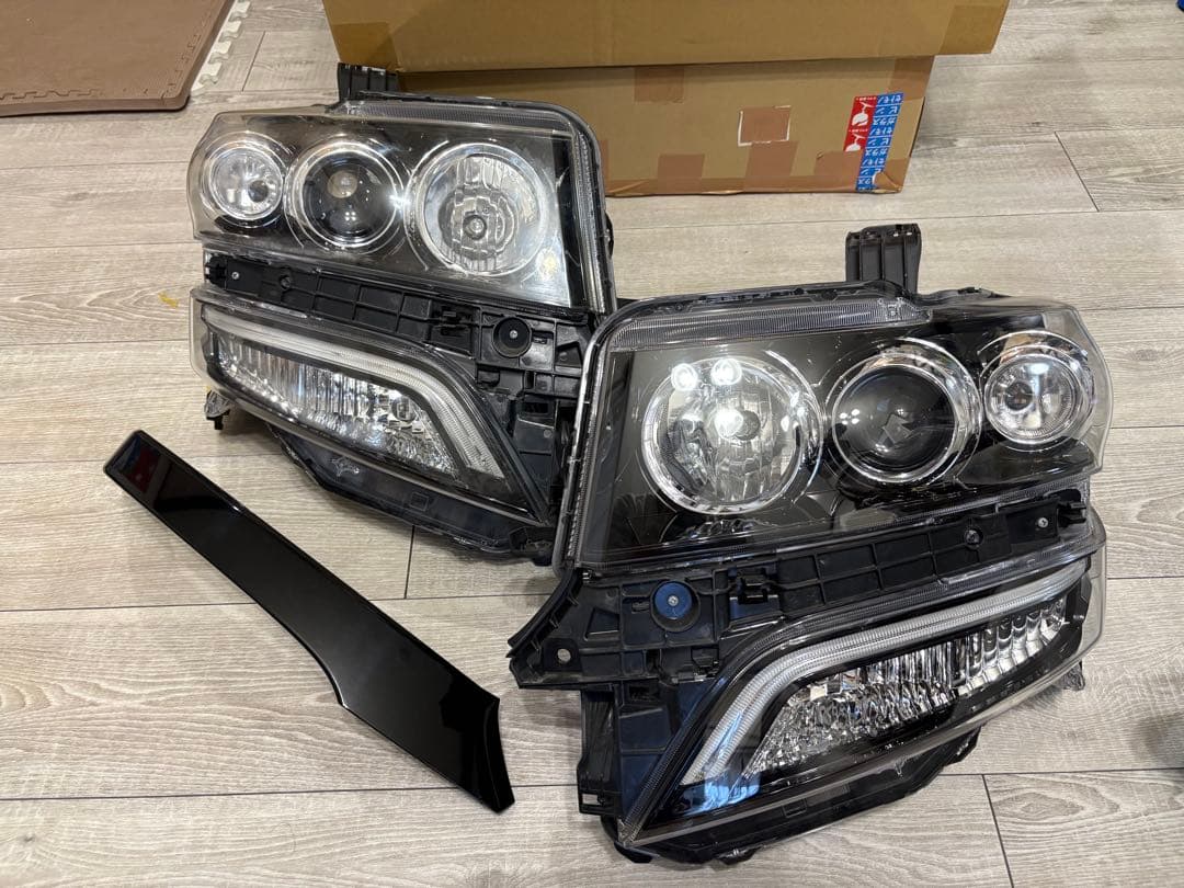 し*ん様 n-box custom jf1 ヘッドライト　白イルミ　インナーブラ