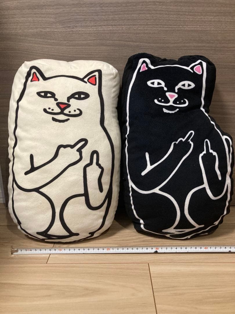 【美品】RIPNDIP クッション 2個セット