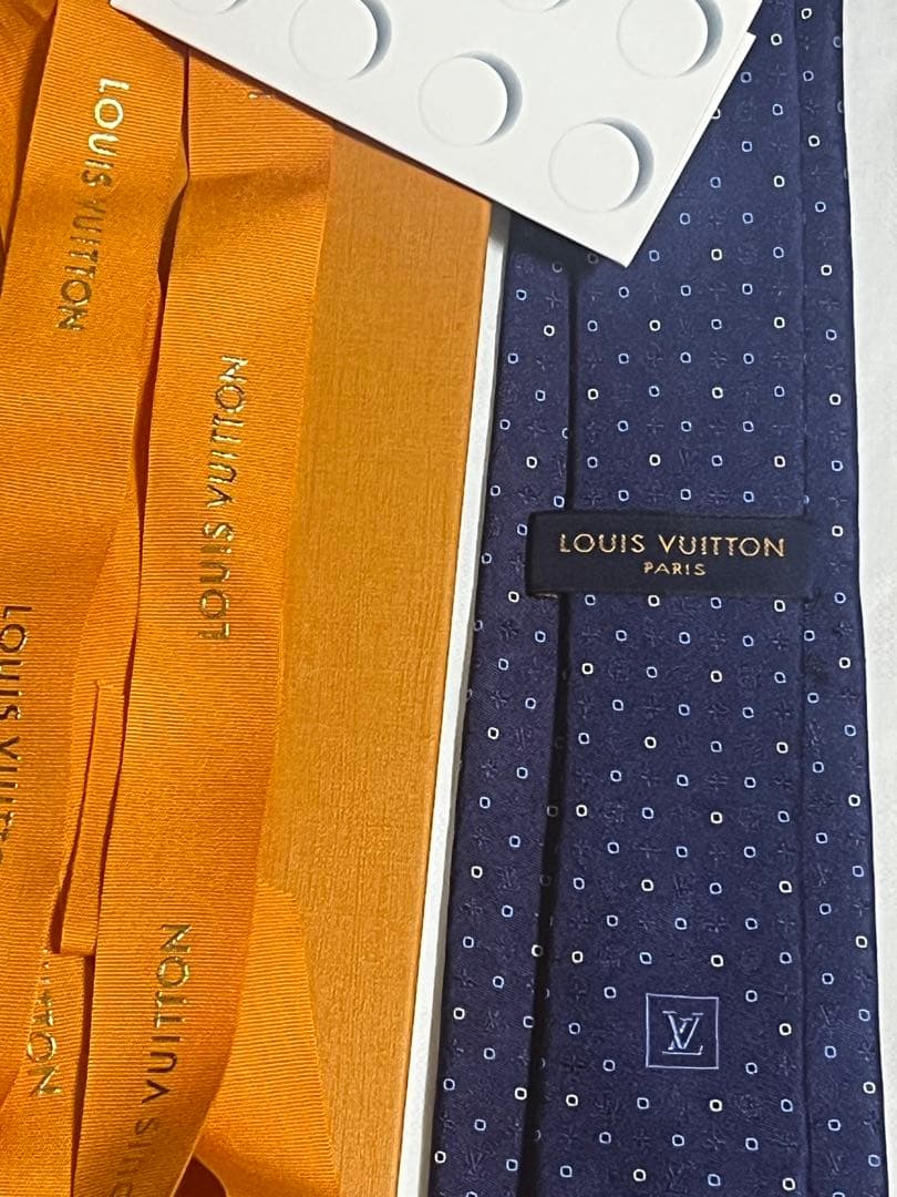 週末セール　LOUIS VUITTON ネクタイ ネイビー ドット柄