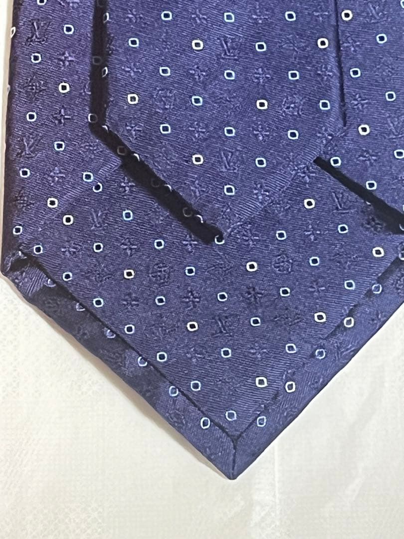 週末セール　LOUIS VUITTON ネクタイ ネイビー ドット柄