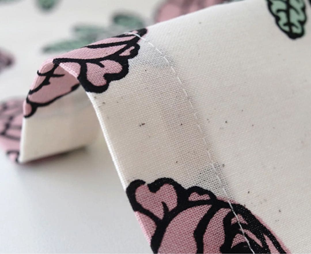 marimekko限定商品　Vihkiruusuヴィヒキルース　エプロン　ピンク