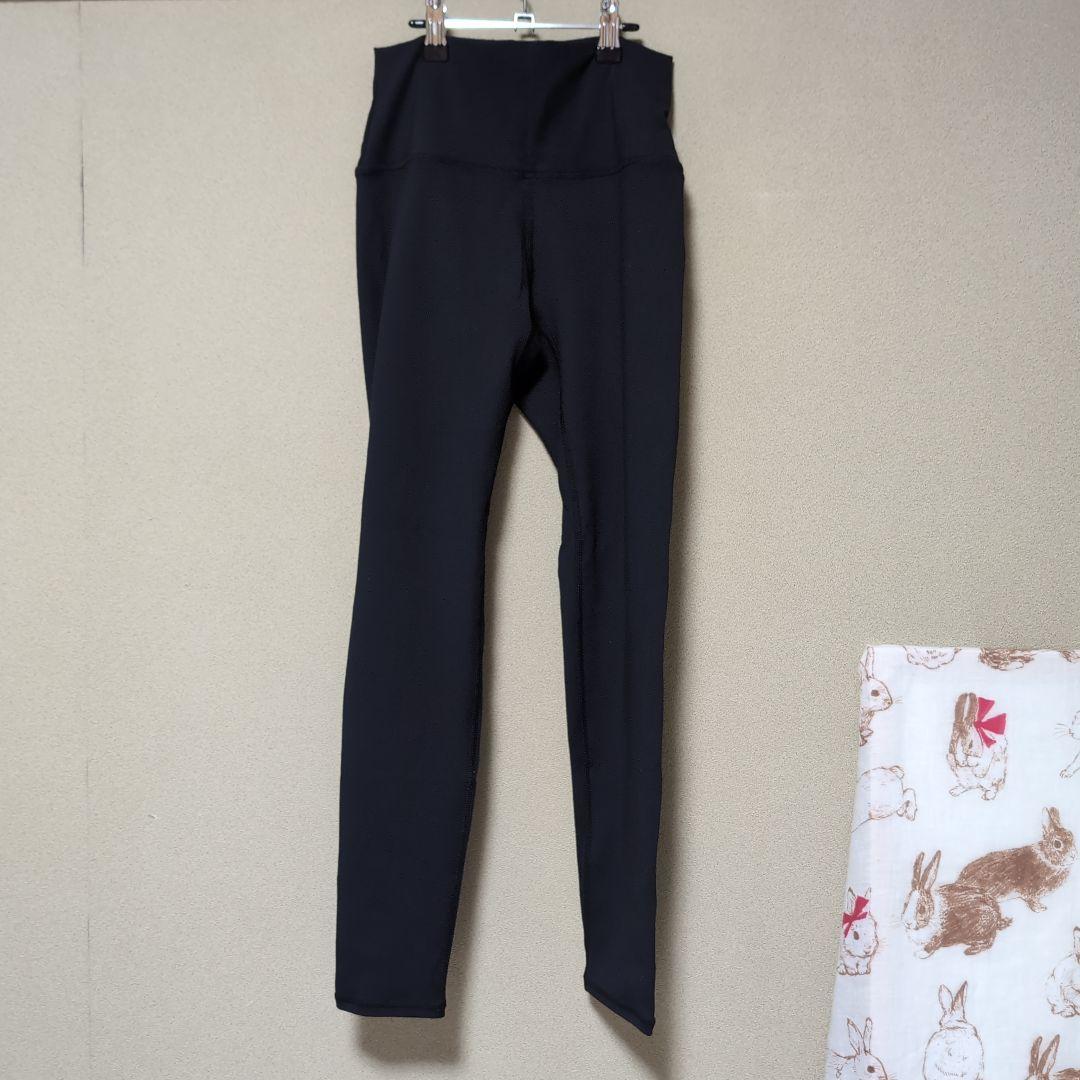 【SUKALA】ショートタンクトップ＆レギンスセットアップ