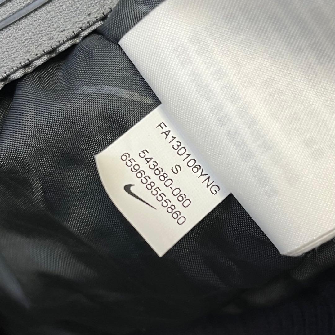 美品　ナイキ　NIKE スノーボードジャケット S-P-CH 10K