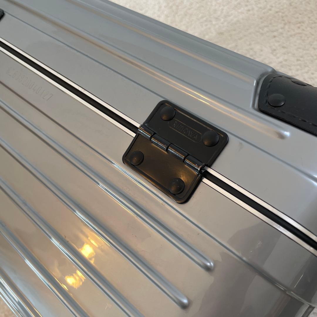 【美品】RIMOWA Samba ビューティーケース グレー 18L 廃盤