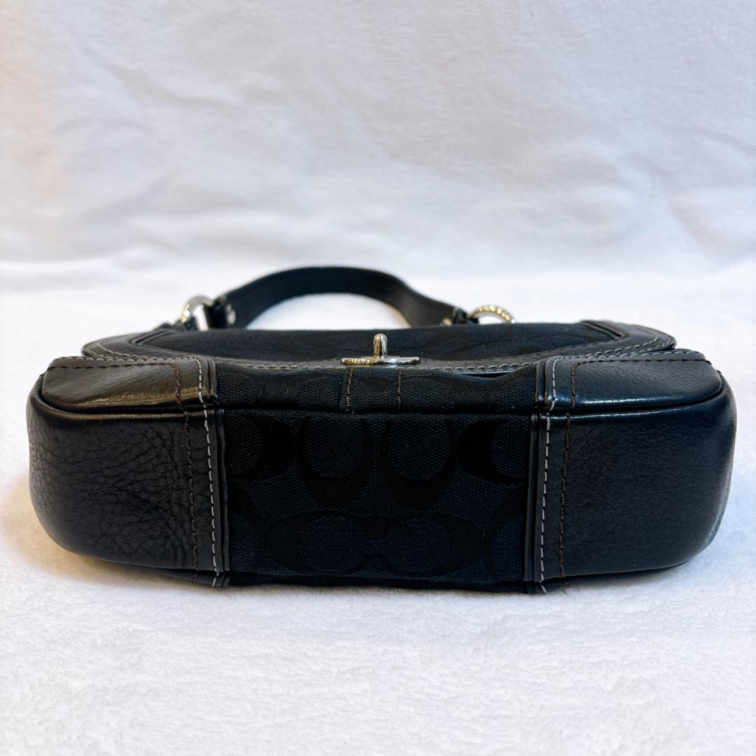 【美品✨】コーチ　ワンショルダー　シグネチャー　ターンロック　y2k バッグ