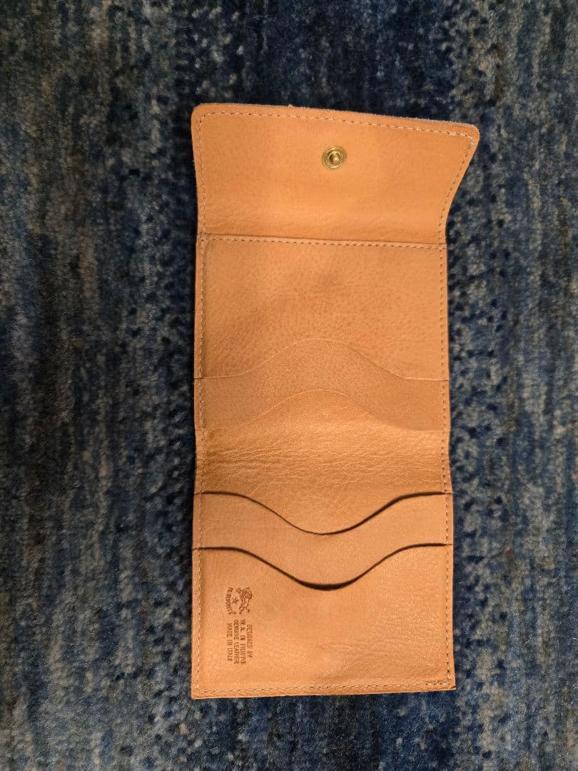 イルビゾンテ　三つ折り　ヌメ革