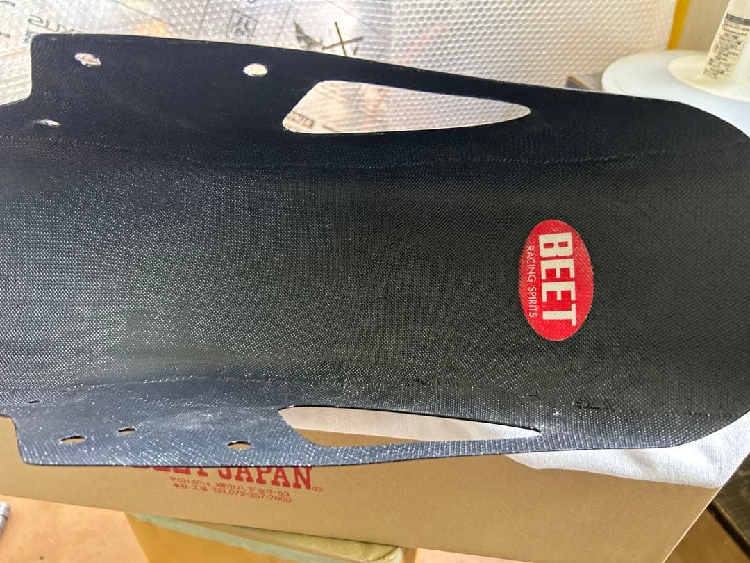 ゼファー400、96年χ用BEETフロントフェンダー