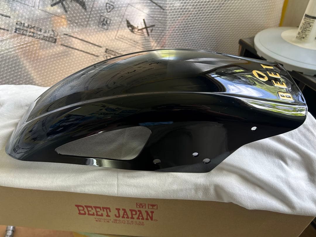 ゼファー400、96年χ用BEETフロントフェンダー