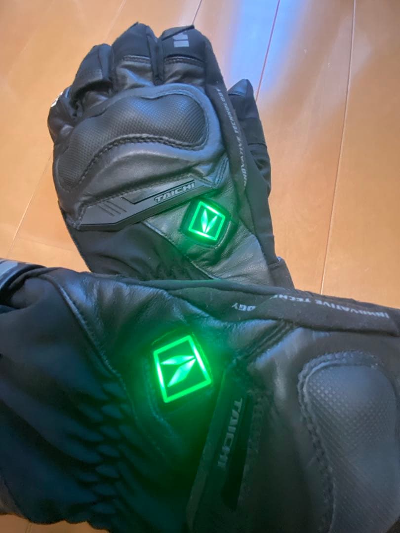 RSタイチ 電熱グローブ e-HEAT XL 12v車両接続ケーブルセット 美品