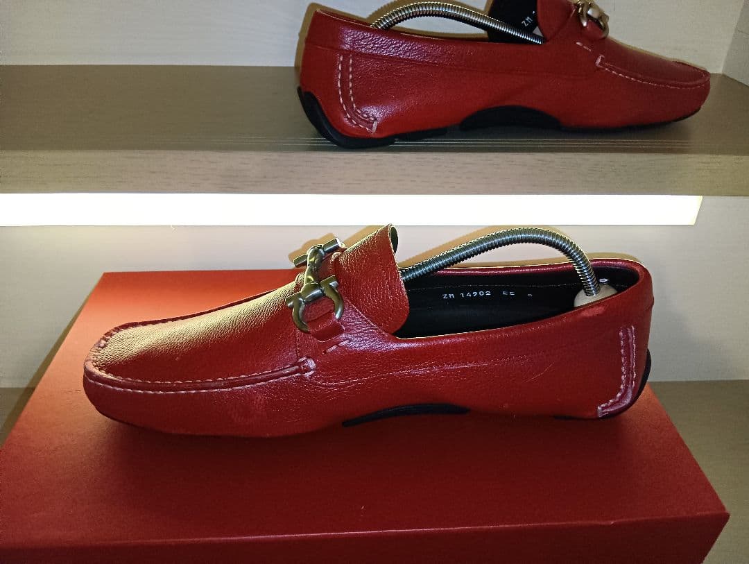 靴 Salvatore Ferragamo PARIGI Rubino 8 EE