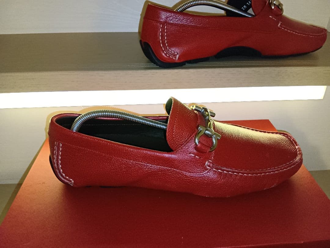 靴 Salvatore Ferragamo PARIGI Rubino 8 EE