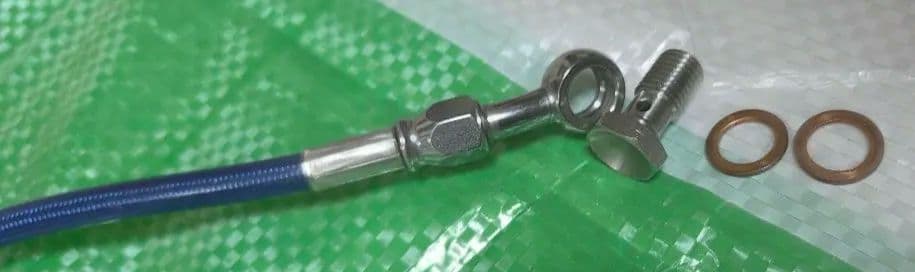 シグナスX4.5型用brembo 40ミリピッチキャリパー と青ホース