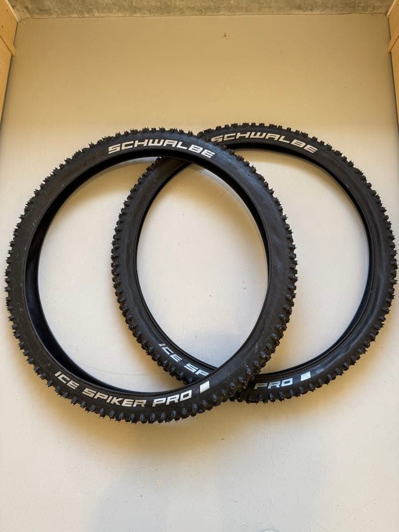SCHWALBE ICE SPIKER PRO 26インチ　2本セット