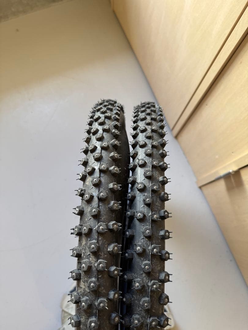 SCHWALBE ICE SPIKER PRO 26インチ　2本セット