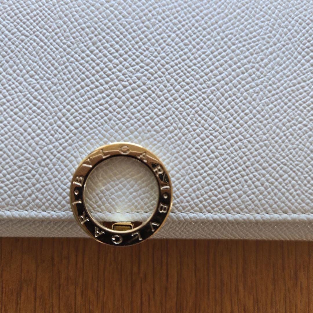 ブルガリブルガリ　ホワイト 長財布 　ビーゼロワン　箱　保証書　ショッパーリボン