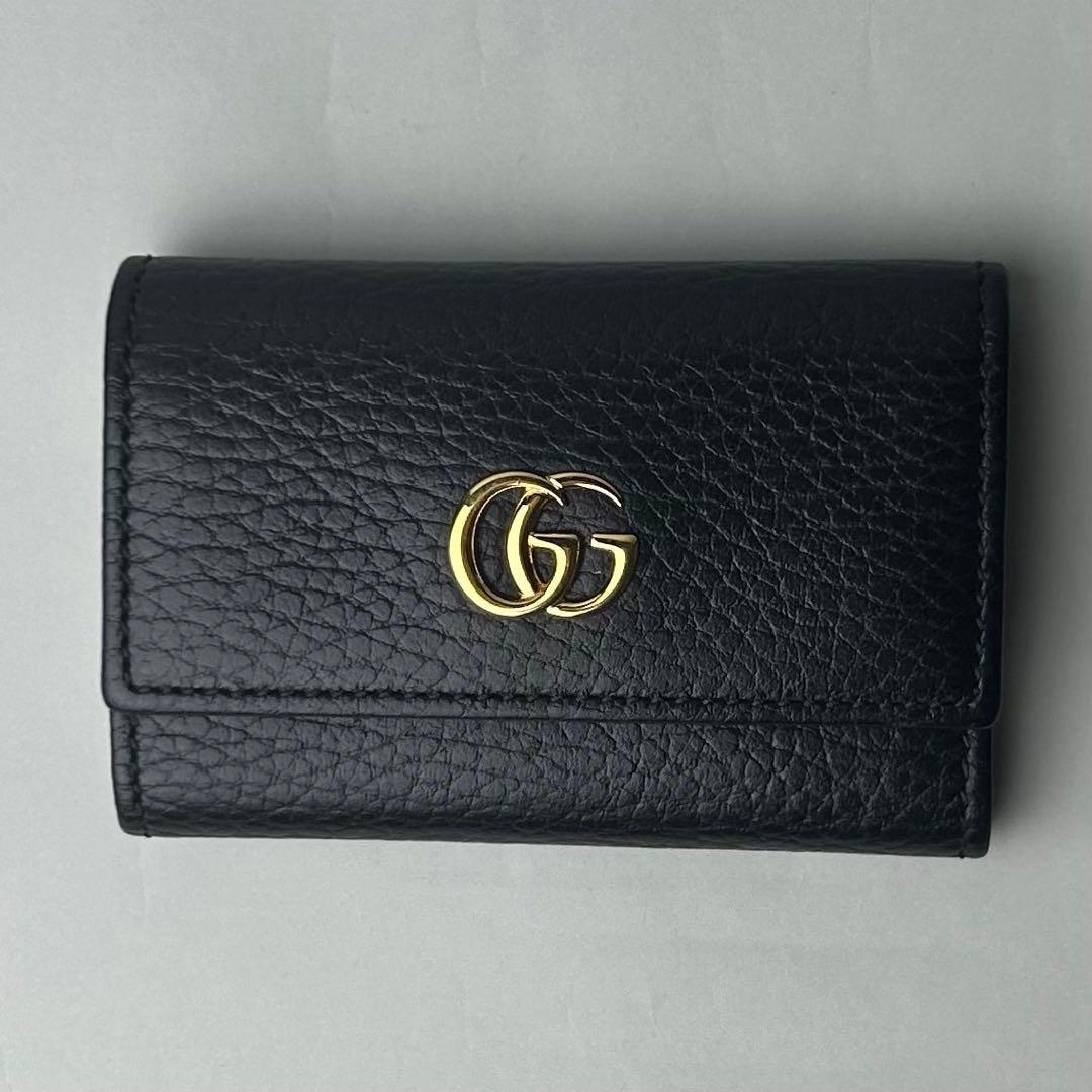 【未使用に近い】Sランク級 GUCCI ブラックレザー GGロゴ キーケース