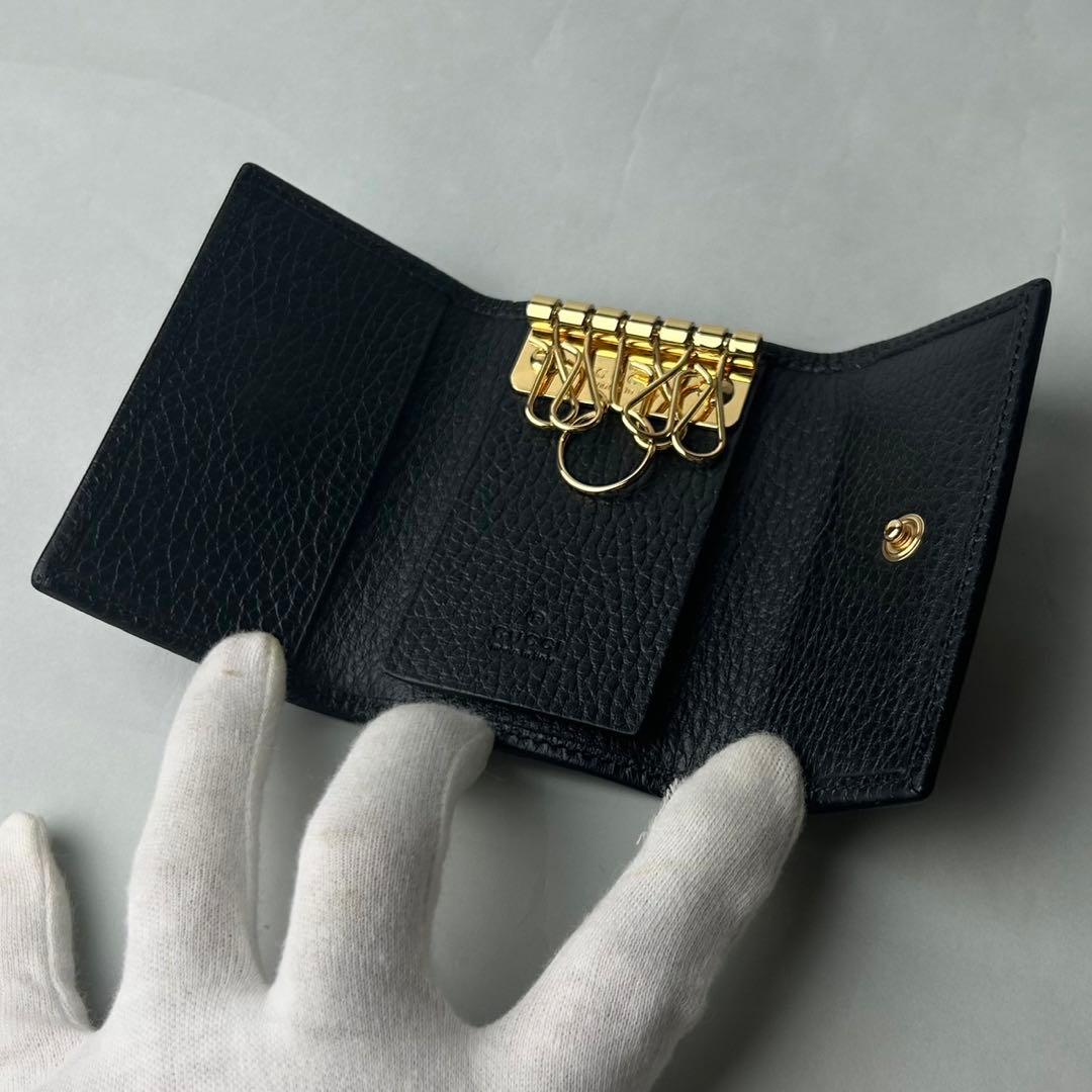 【未使用に近い】Sランク級 GUCCI ブラックレザー GGロゴ キーケース
