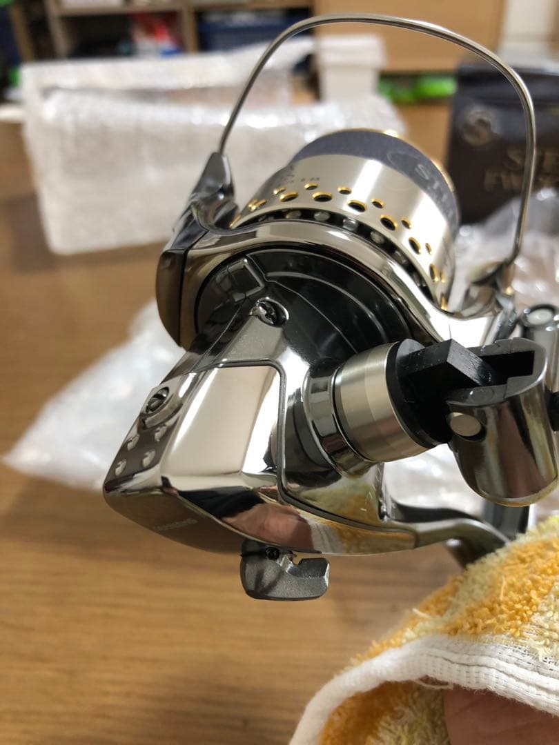 シマノステラSHIMANO STELLA FW2000S リールステラ　01