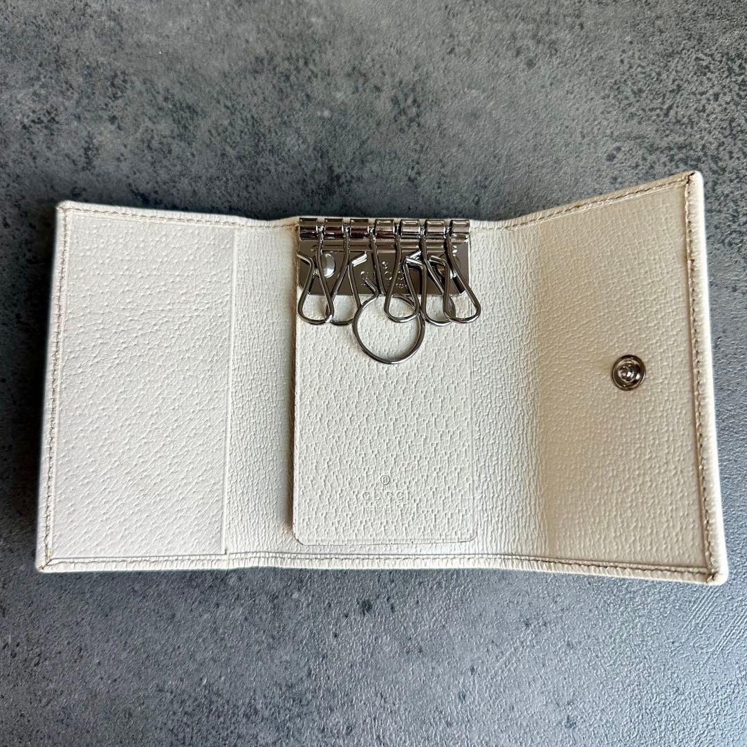 未使用✨GUCCI GGキャンバス　キーケース　ベージュ　白