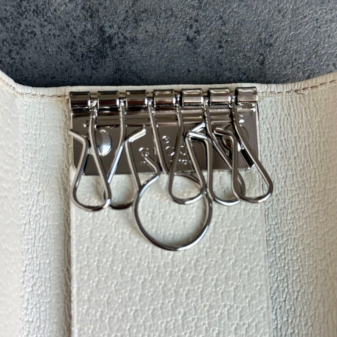 未使用✨GUCCI GGキャンバス　キーケース　ベージュ　白