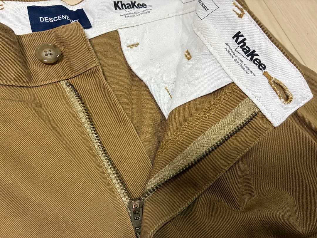 上*越様 DESCENDANT TWILL TROUSERS KhaKee サイ