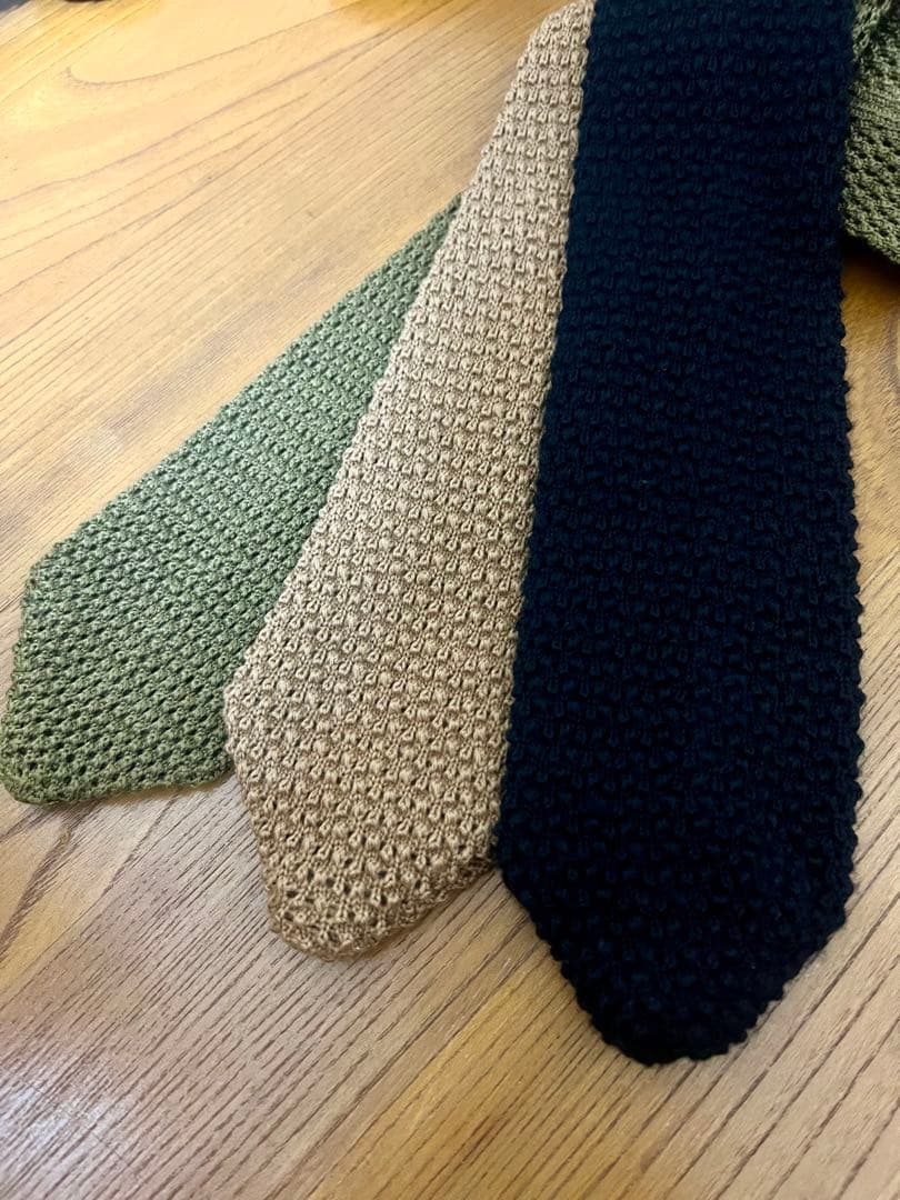 【美品】ウール100%ニットタイ　8.0cm幅　3本セット