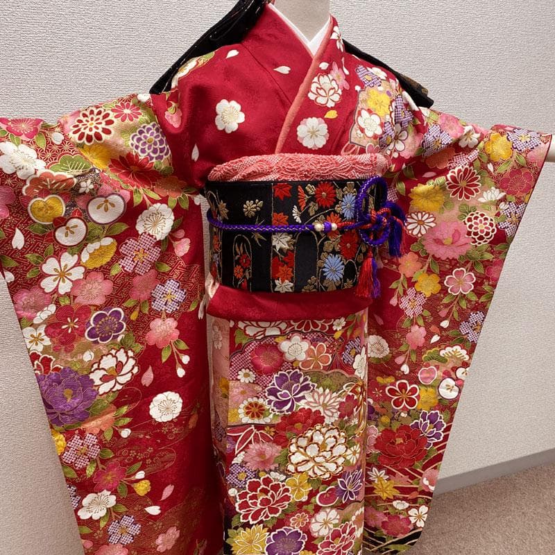 512aj57◎振袖のみ 金彩 金駒刺繍 成人式 結婚式 十三参り 赤◎美品