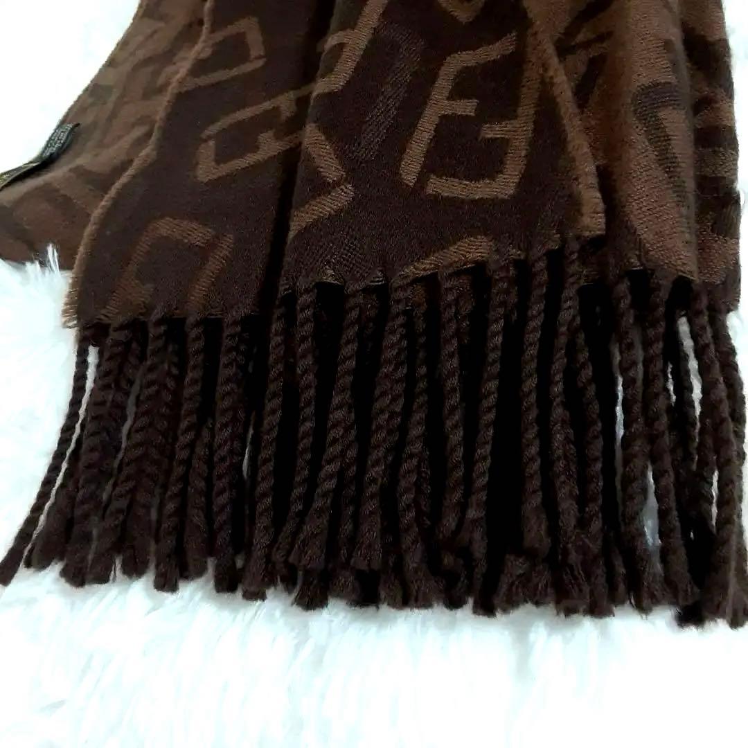 FENDI ズッカ　ヘリンボーン柄　リバーシブル　黒茶　ロゴ　マフラー