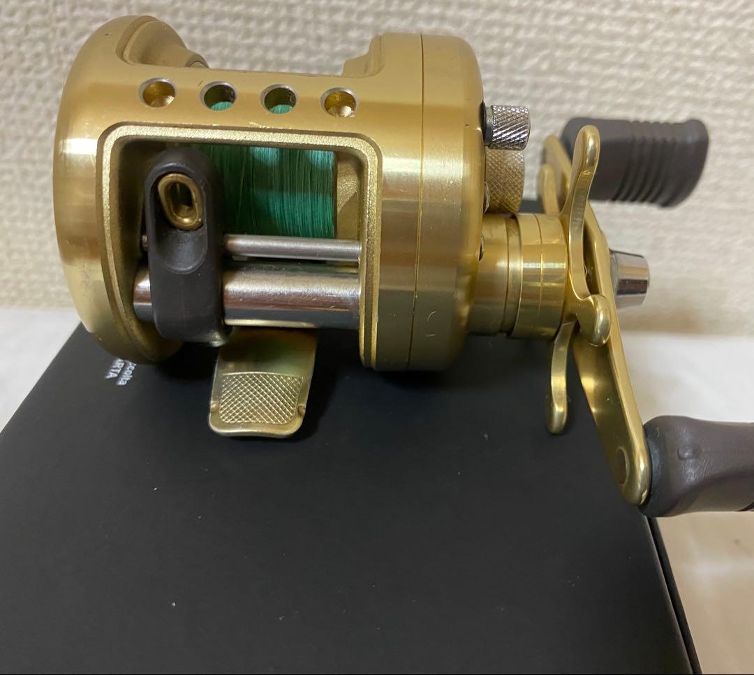 シマノ カルカッタ 51XT(左ハンドル) RH385