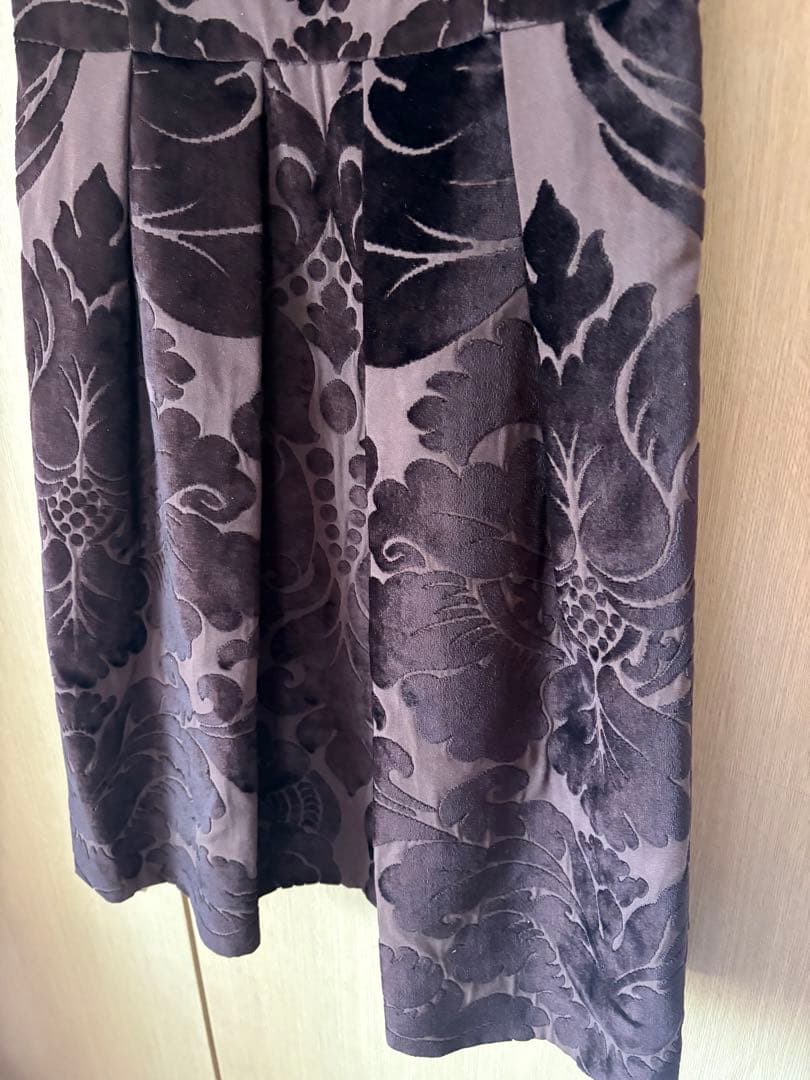 【新品未使用タグ付き】miumiuワンピース　ベルベット生地　42 定価19万