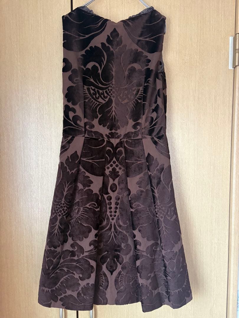 【新品未使用タグ付き】miumiuワンピース　ベルベット生地　42 定価19万