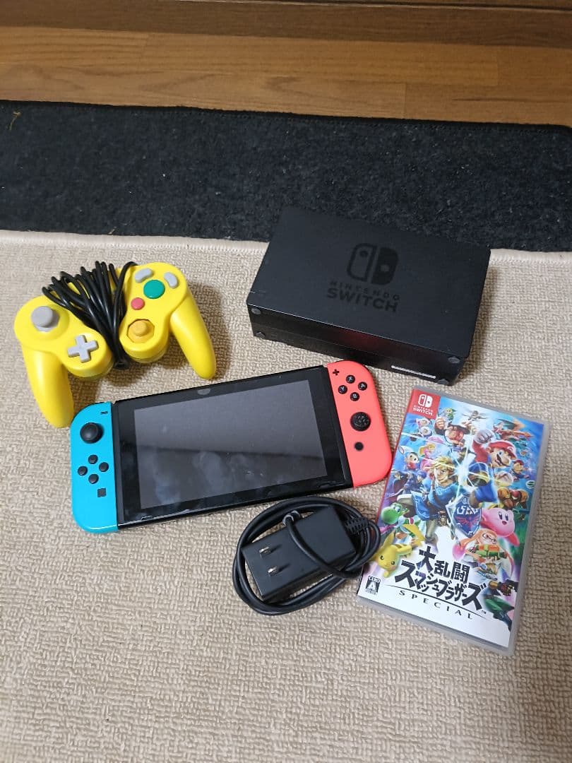 Nintendo Switch 本体 充電器、ドッグ付き、スマブラカーセット付き