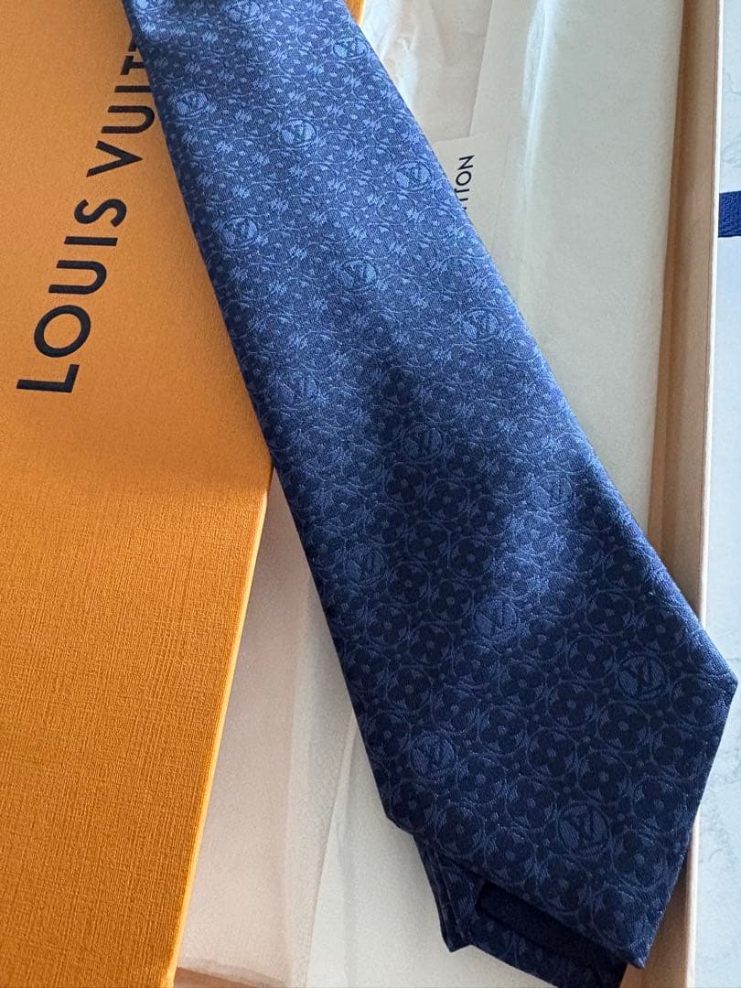 新品未使用　LOUIS VUITTON ネクタイ