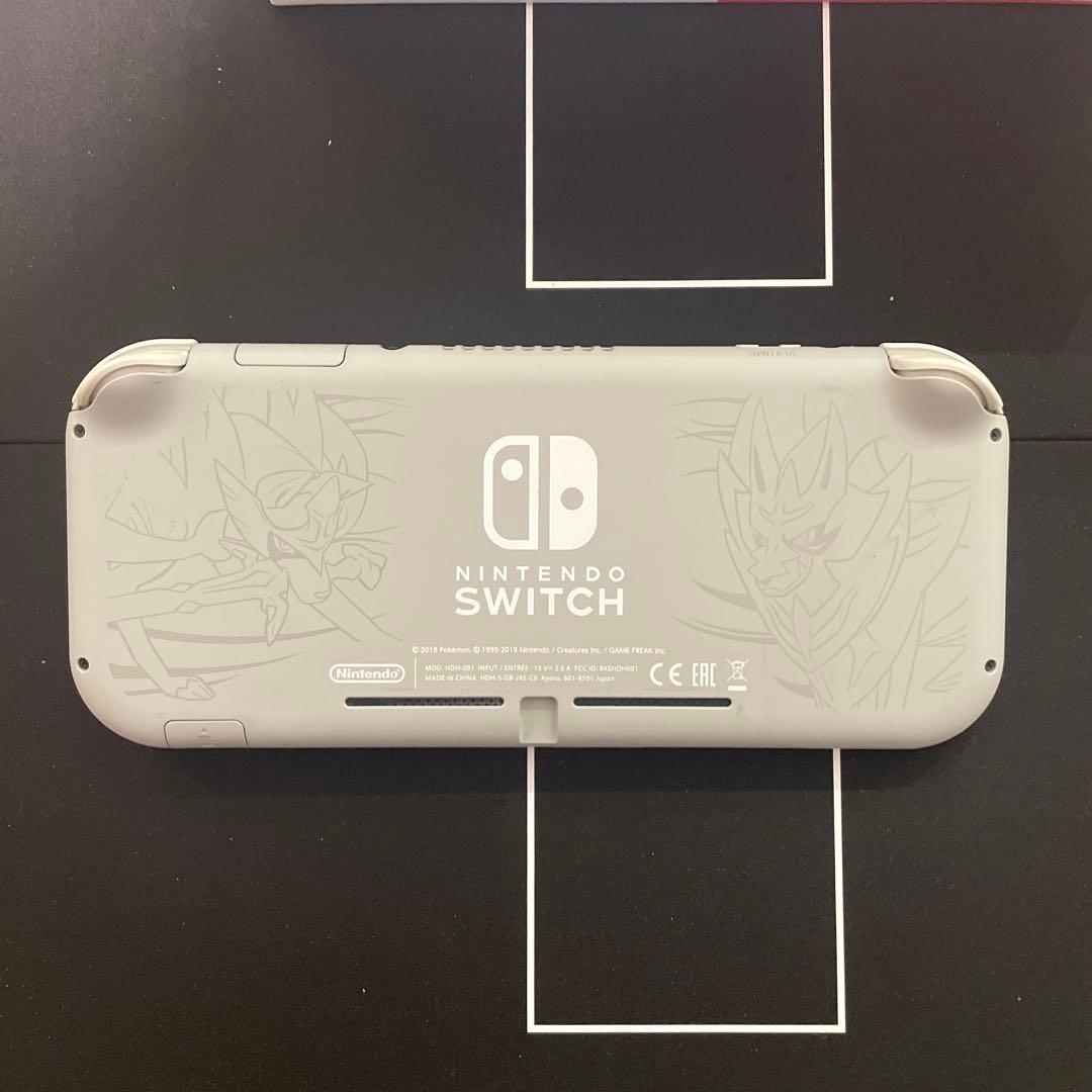 ニンテンドースイッチ　ライト　ザシアン＆ザマゼンタ