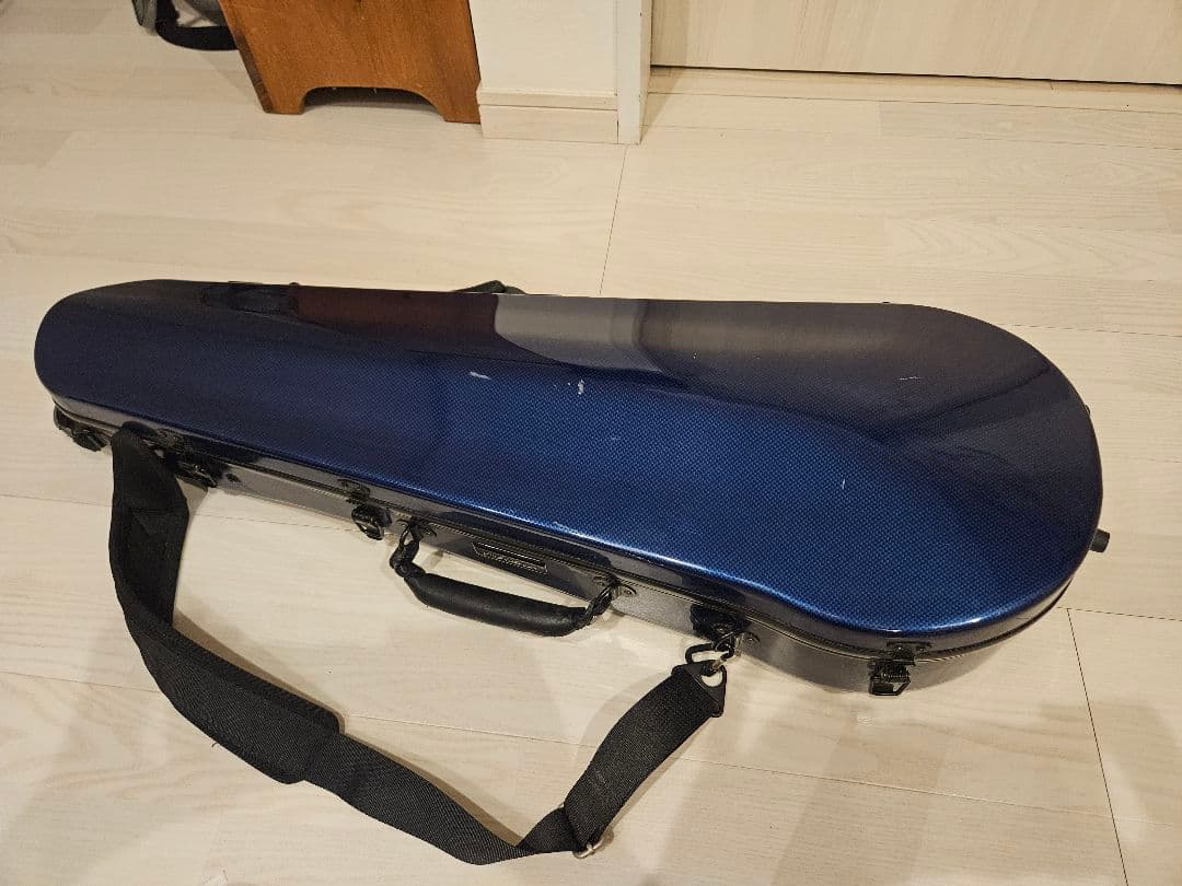 Liuxi工房 ビオラ、 カーボンマックケース、弓、肩当て付き