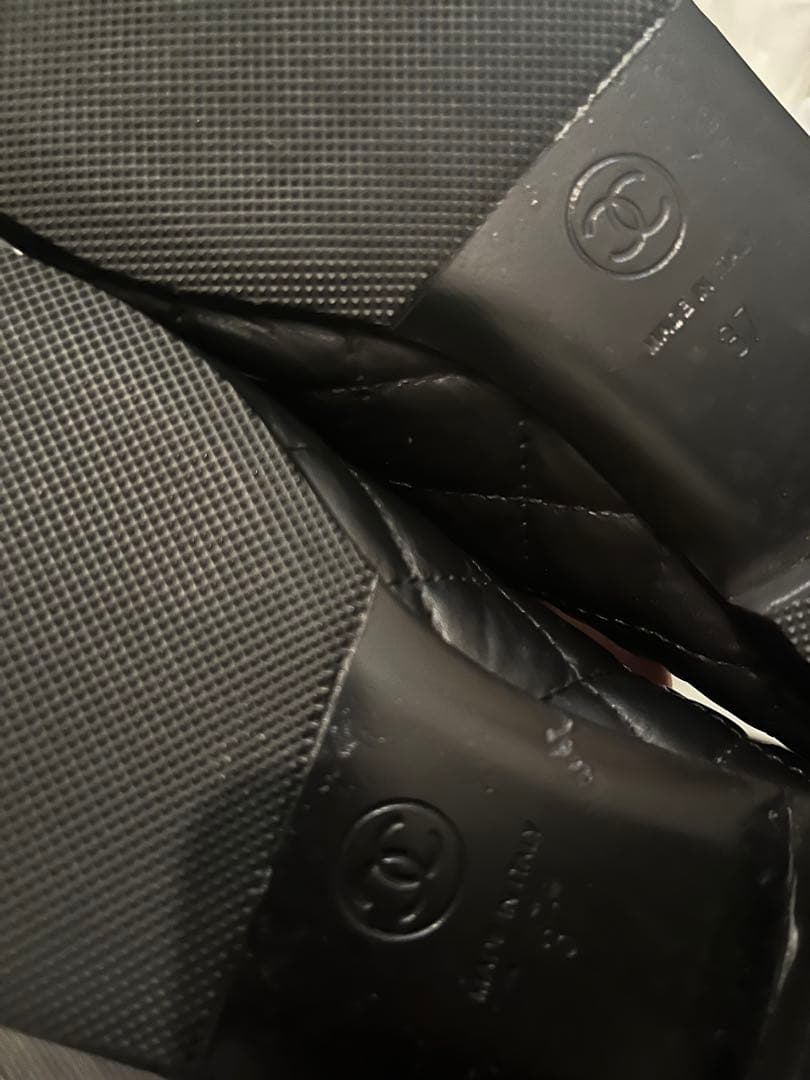 2025 CHANEL ブラック バレエシューズ