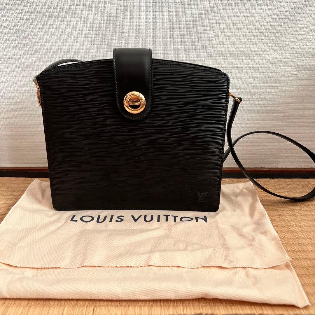 ルイヴィトン　カプチン　レザー　エピ　ショルダーバッグ