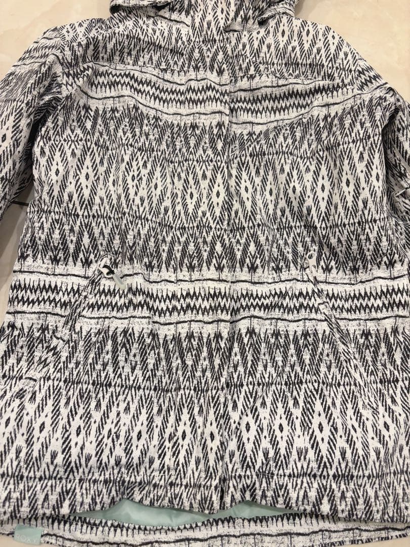 スノーボードウエアROXY/上下(ヒップパッドおまけ付き)女性用Sサイズ