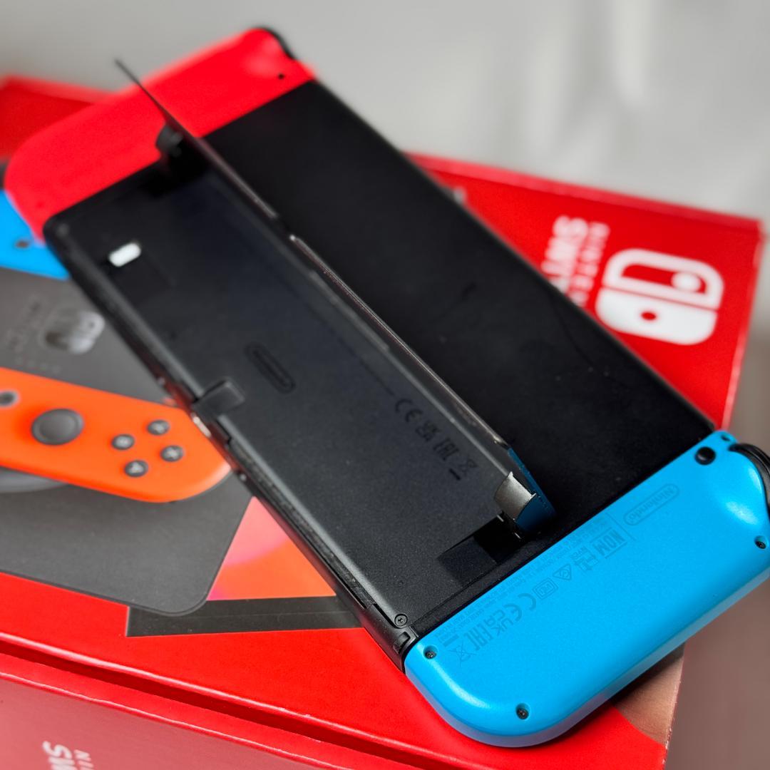 Nintendo Switch有機ELモデル赤青 本体セット 付属品多数