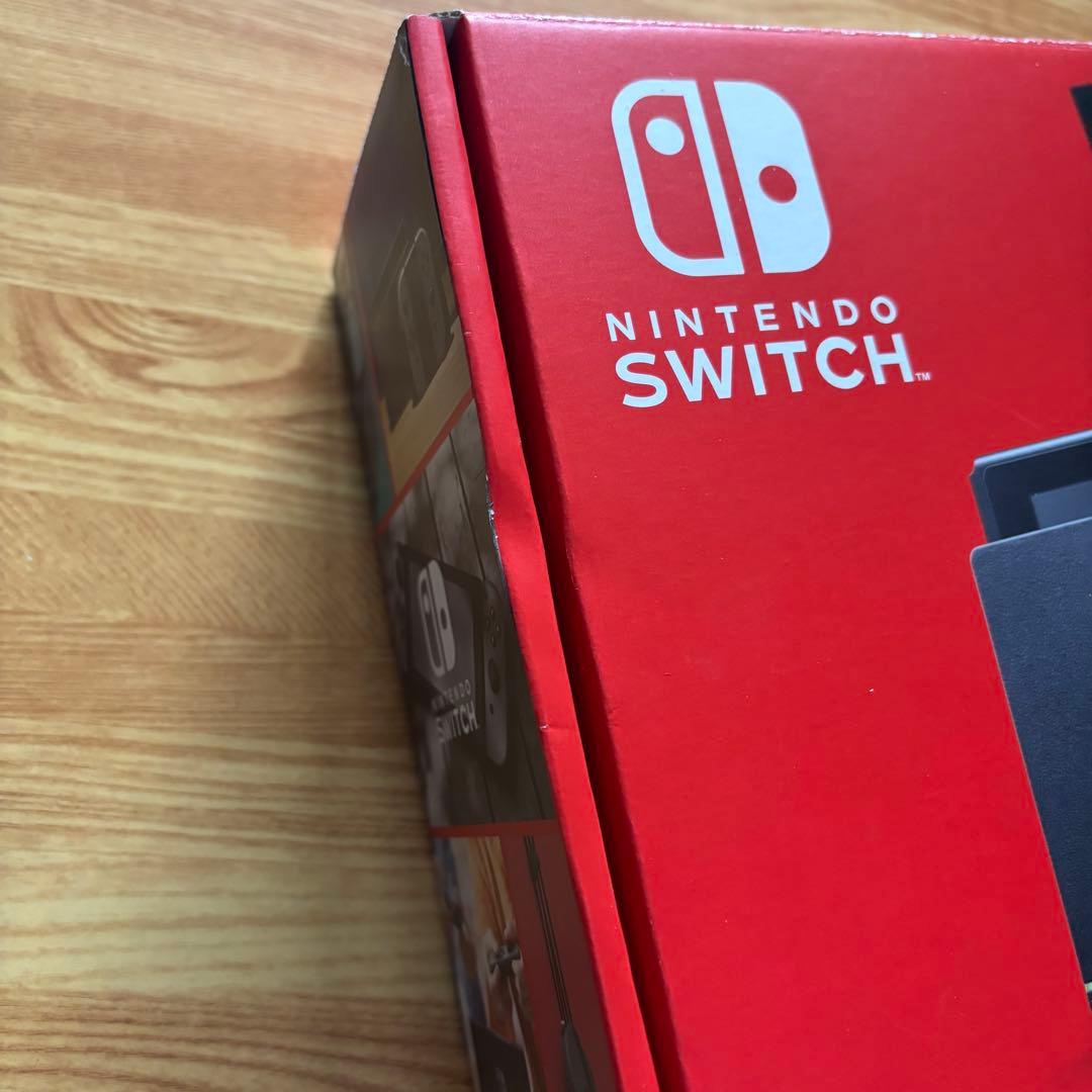 Nintendo Switch 本体 バッテリー強化版　付属品付き 未使用品多数